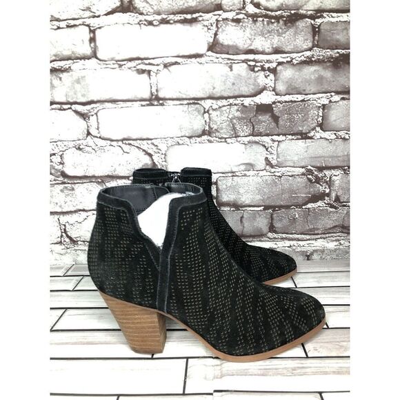 Violet & Red Jensen Black Suede Perforated Ankle Boots Block Heels Women Sz 6M - Picture 7 of 16